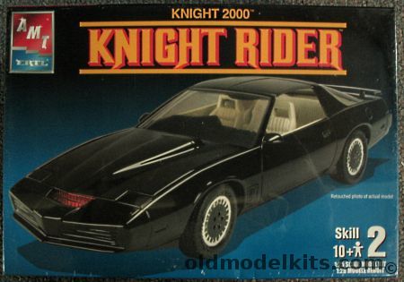 AMT 1/25 Knight 2000 (KITT) Trans Am from TV's 'Knight Rider', 31538 plastic model kit